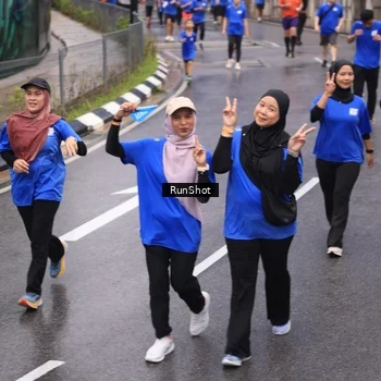 Runner Photo 7942621