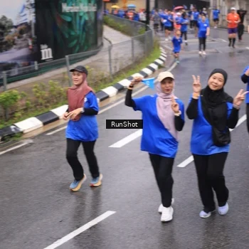 Runner Photo 7942625