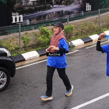 Runner Photo 7942632