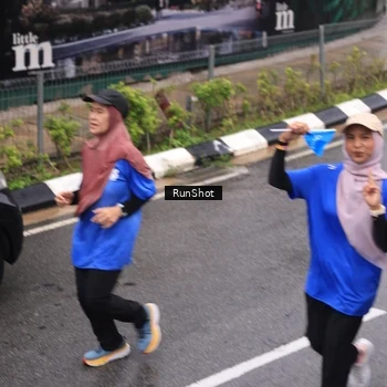 Runner Photo 7942634