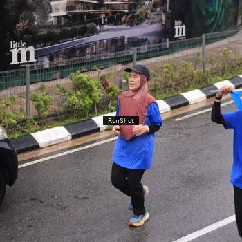 Runner Photo 7942635