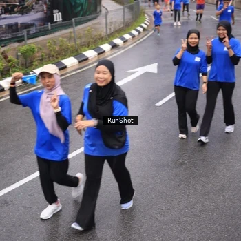 Runner Photo 7942639