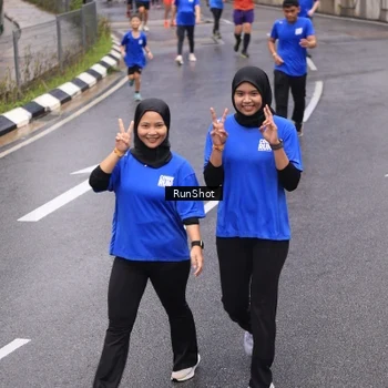 Runner Photo 7942645