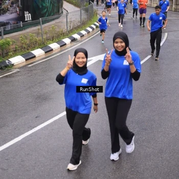 Runner Photo 7942651