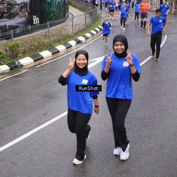 Runner Photo 7942652