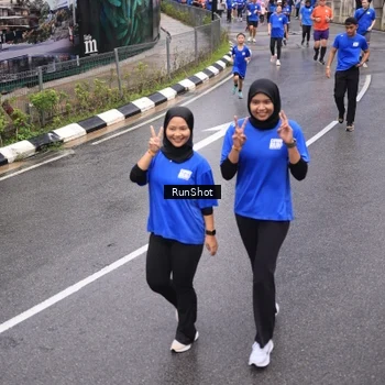 Runner Photo 7942655