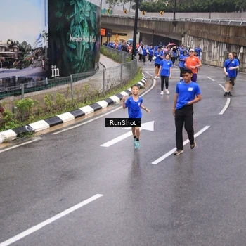Runner Photo 7942670