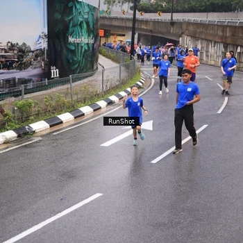 Runner Photo 7942672