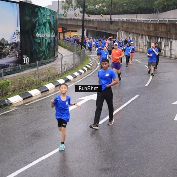 Runner Photo 7942682