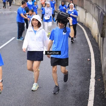 Runner Photo 7942691