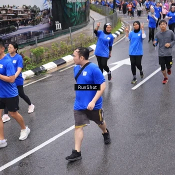Runner Photo 7942693