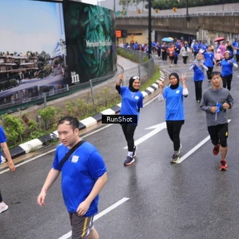 Runner Photo 7942700