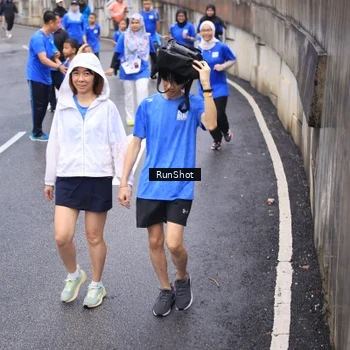 Runner Photo 7942711