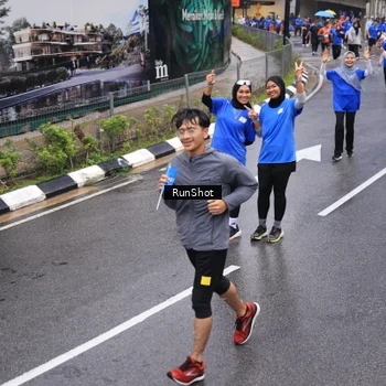 Runner Photo 7942712