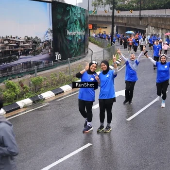 Runner Photo 7942717