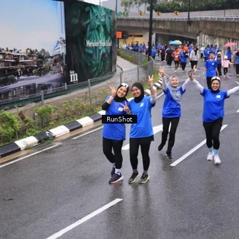Runner Photo 7942721