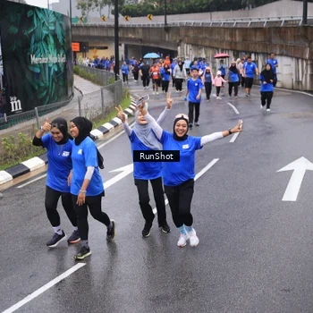 Runner Photo 7942729