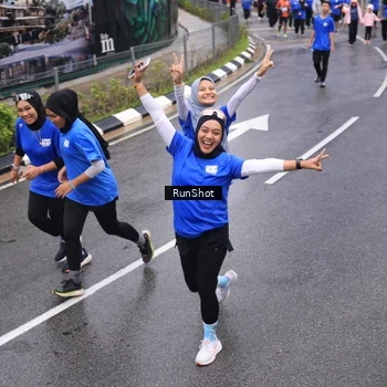 Runner Photo 7942738