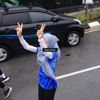 Runner Photo 7942753