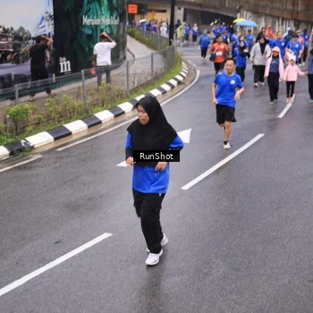 Runner Photo 7942768