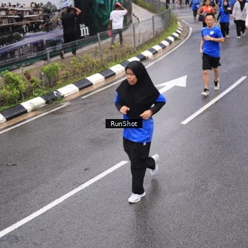 Runner Photo 7942770