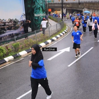 Runner Photo 7942772