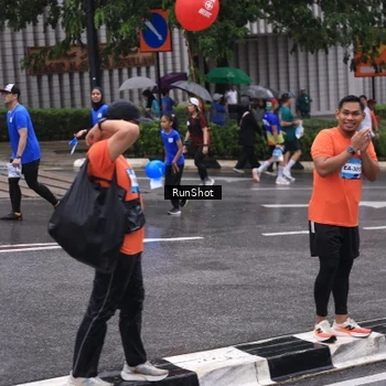 Runner Photo 7942789