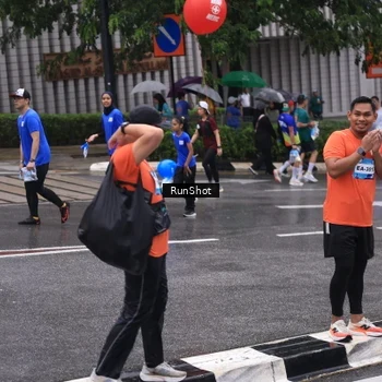 Runner Photo 7942791