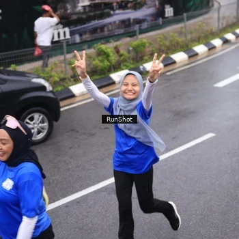 Runner Photo 7942795
