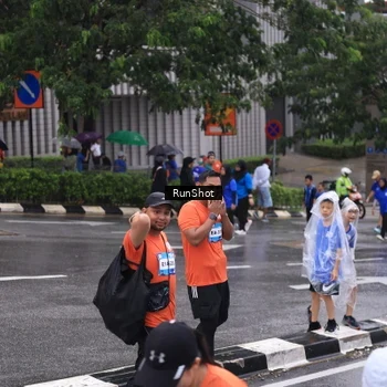 Runner Photo 7942802