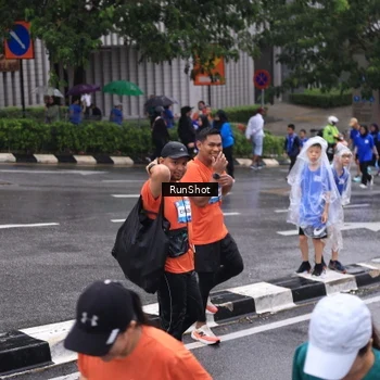 Runner Photo 7942803