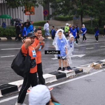 Runner Photo 7942805