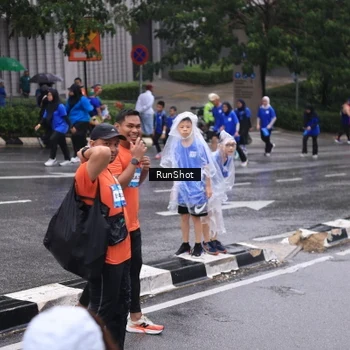 Runner Photo 7942806