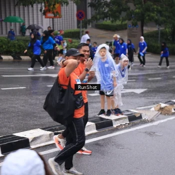 Runner Photo 7942808