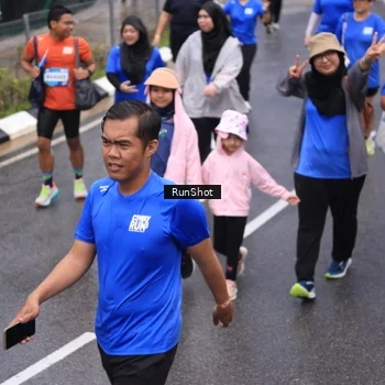 Runner Photo 7942818