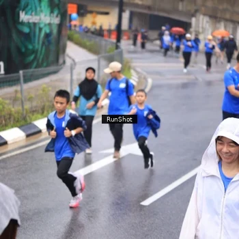 Runner Photo 7942823