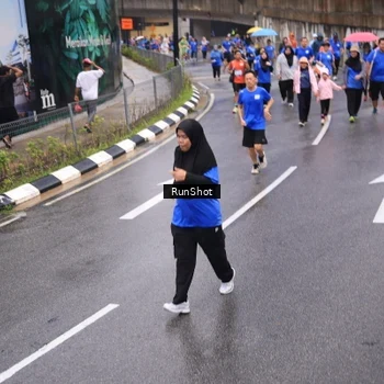 Runner Photo 7942825