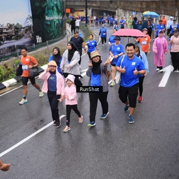 Runner Photo 7942830