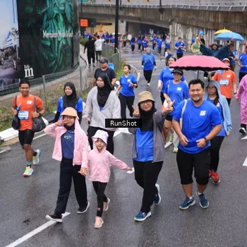 Runner Photo 7942831