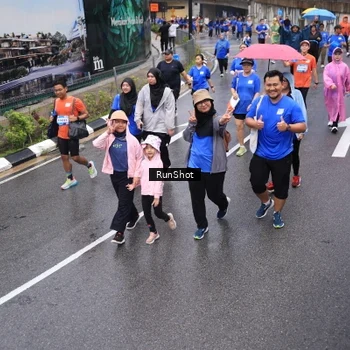 Runner Photo 7942832
