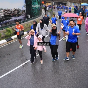 Runner Photo 7942834