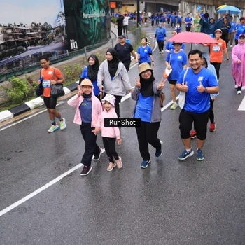 Runner Photo 7942835