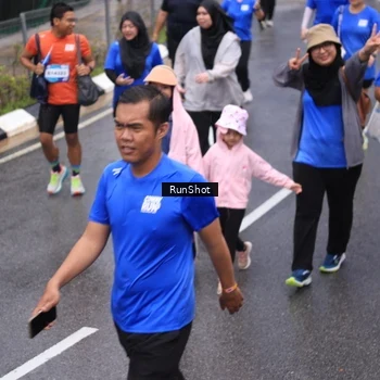 Runner Photo 7942843