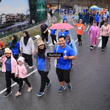 Runner Photo 7942845