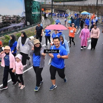 Runner Photo 7942860