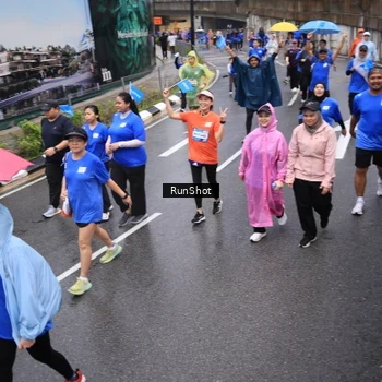 Runner Photo 7942866