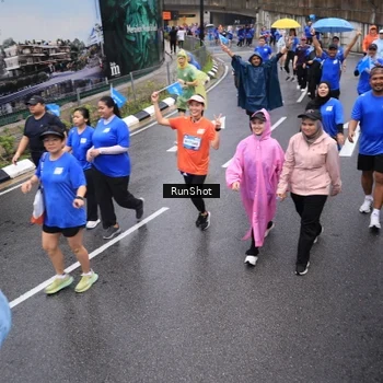 Runner Photo 7942869