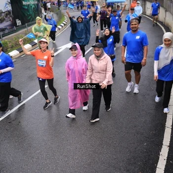 Runner Photo 7942874