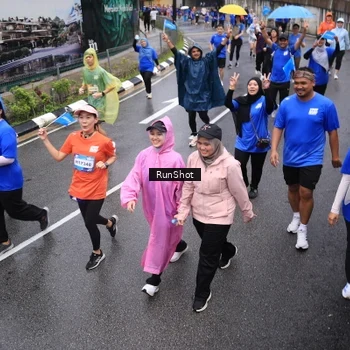 Runner Photo 7942878