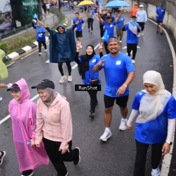 Runner Photo 7942885